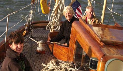 Skipper David Dyche, 58; his wife, Rosemary, 60; and their son David, 17 on board Nina, missing presumed sunk,during their dream circumnavigation ©  SW